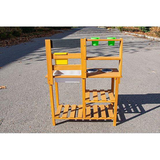 2Kids Toys Drvena vrtna kuhinjica s umivaonikom