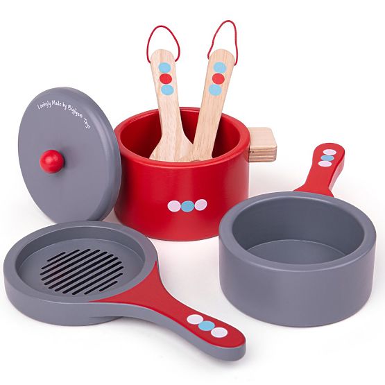 Bigjigs Toys Drveni set posuđa s točkicama