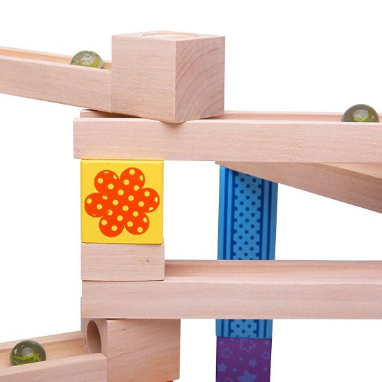 Bigjigs Toys Šarena drvena staza s loptom
