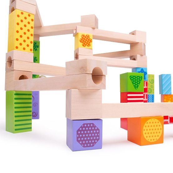 Bigjigs Toys Šarena drvena staza s loptom