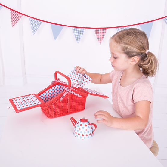 Bigjigs Toys Točkasti čajni set u piknik košari