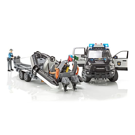 Bruder RAM policijski automobil s čamcem i dvije figurice