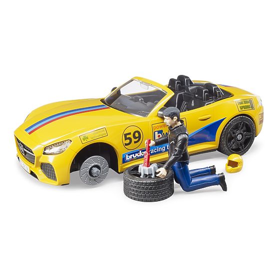 Bruder terensko vozilo RAM sa sportskim automobilom i figuricom