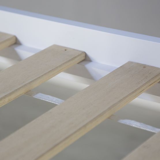 Dětská vyvýšená postel Sára