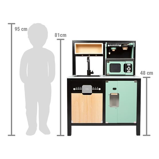 Dječja industrijska kuhinjica s kuhinjskim otokom