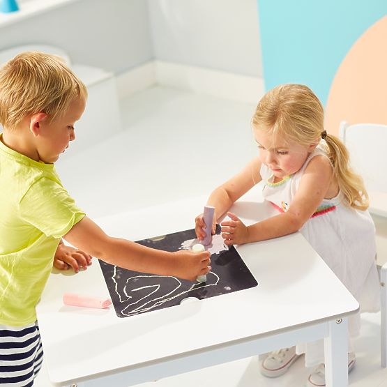 Dječji stol Crafty 2u1 + 2 stolice