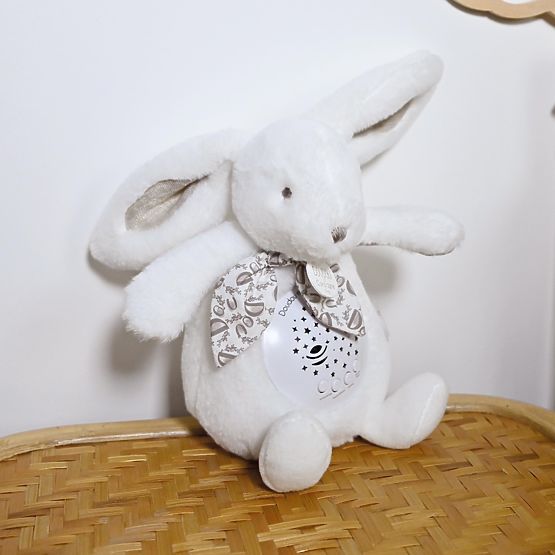 Doudou Glazbena kutija s projekcijom Bijeli zeko
