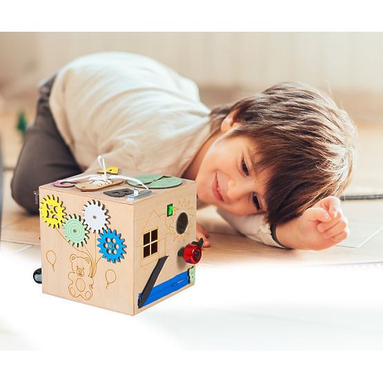 Drvena Montessori kocka - prirodna