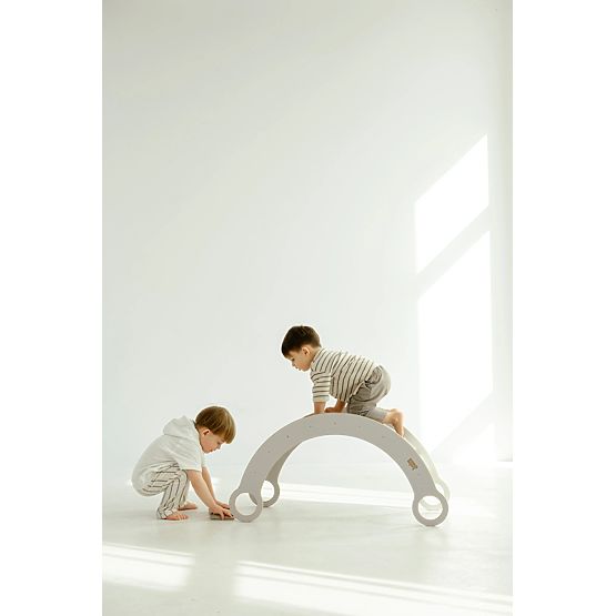 Drvena Montessori ljuljačka M - bijela