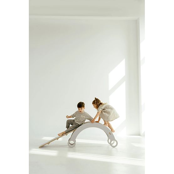 Drvena Montessori ljuljačka s toboganom/ljestvama M - bijela