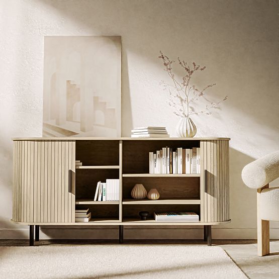 Komoda Gliss, zaobljena, lamele, svijetli hrast