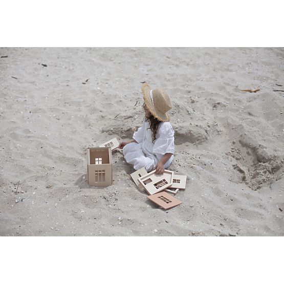 Magnetna Montessori drvena kućica - roza