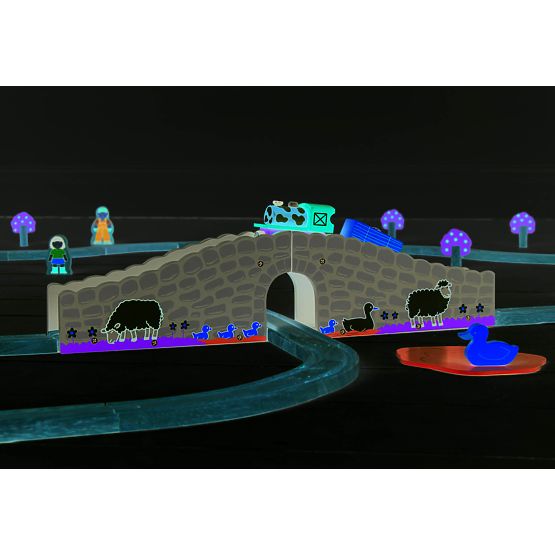 Most Bigjigs Rail Farm s tunelom