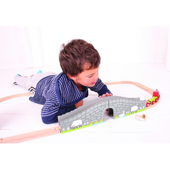 Most Bigjigs Rail Farm s tunelom