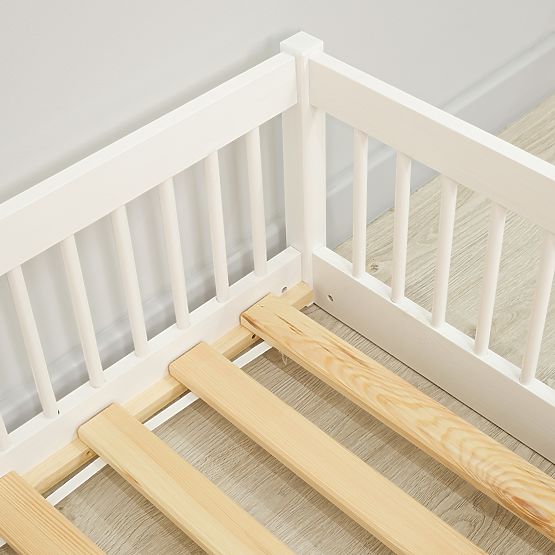 Niski krevet za djecu Montessori Ourbaby Plus - bijeli