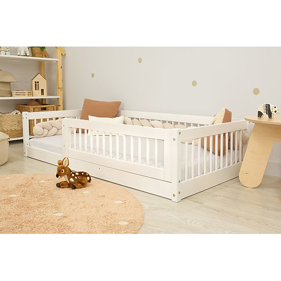 Niski krevet za djecu Montessori Ourbaby Plus - bijeli
