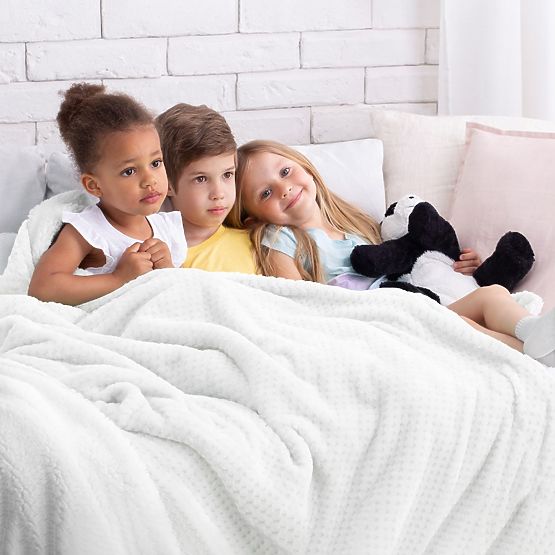 Pokrivač SHLEEPY bijeli s žakardnim reljefom klasični stil 220x240