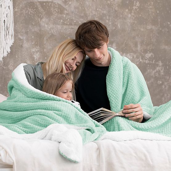 Prekrivač SHLEEPY boja menta utisnuti žakard klasični stil 220x240