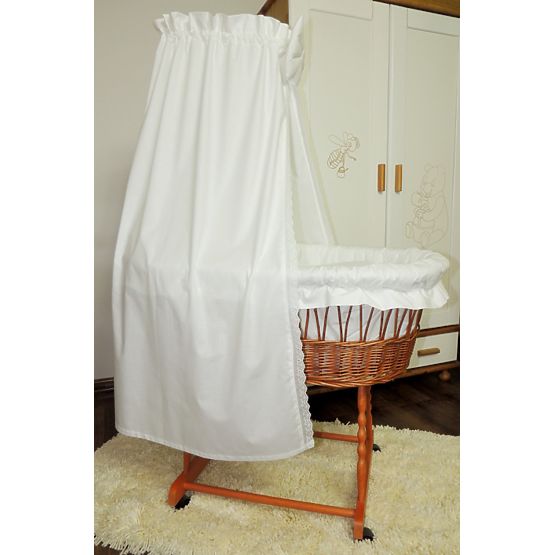 Proutěný koš pro miminko s krajkovou sadou povlečení