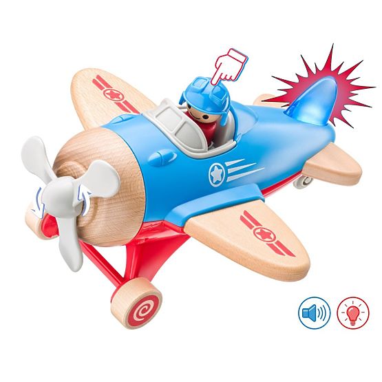 Veliki avion s pilotom - svijetli i proizvodi zvukove