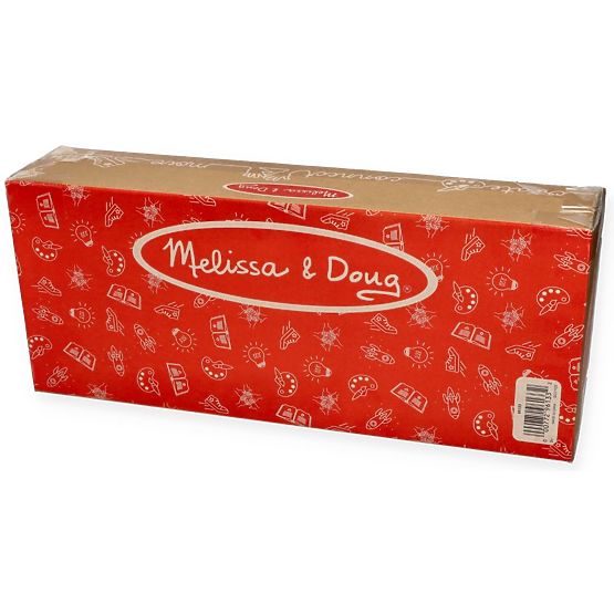 Veliki kamion s trkaćim automobilima