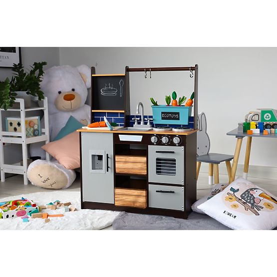 Velika drvena kuhinja za djecu s štandom za povrće i priborom ECOTOYS