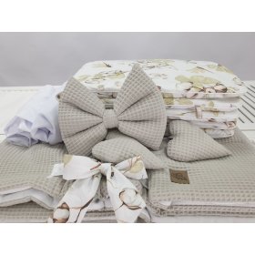 Bijeli pleteni krevet sa opremom za bebu - Cvjetovi od pamuka, TOLO