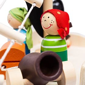 Bigjigs Toys Piratski brod s piratima