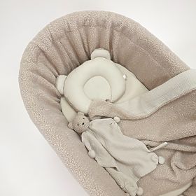 Pleteni krevetić za bebe Teddy - bijela boja s bež opremom